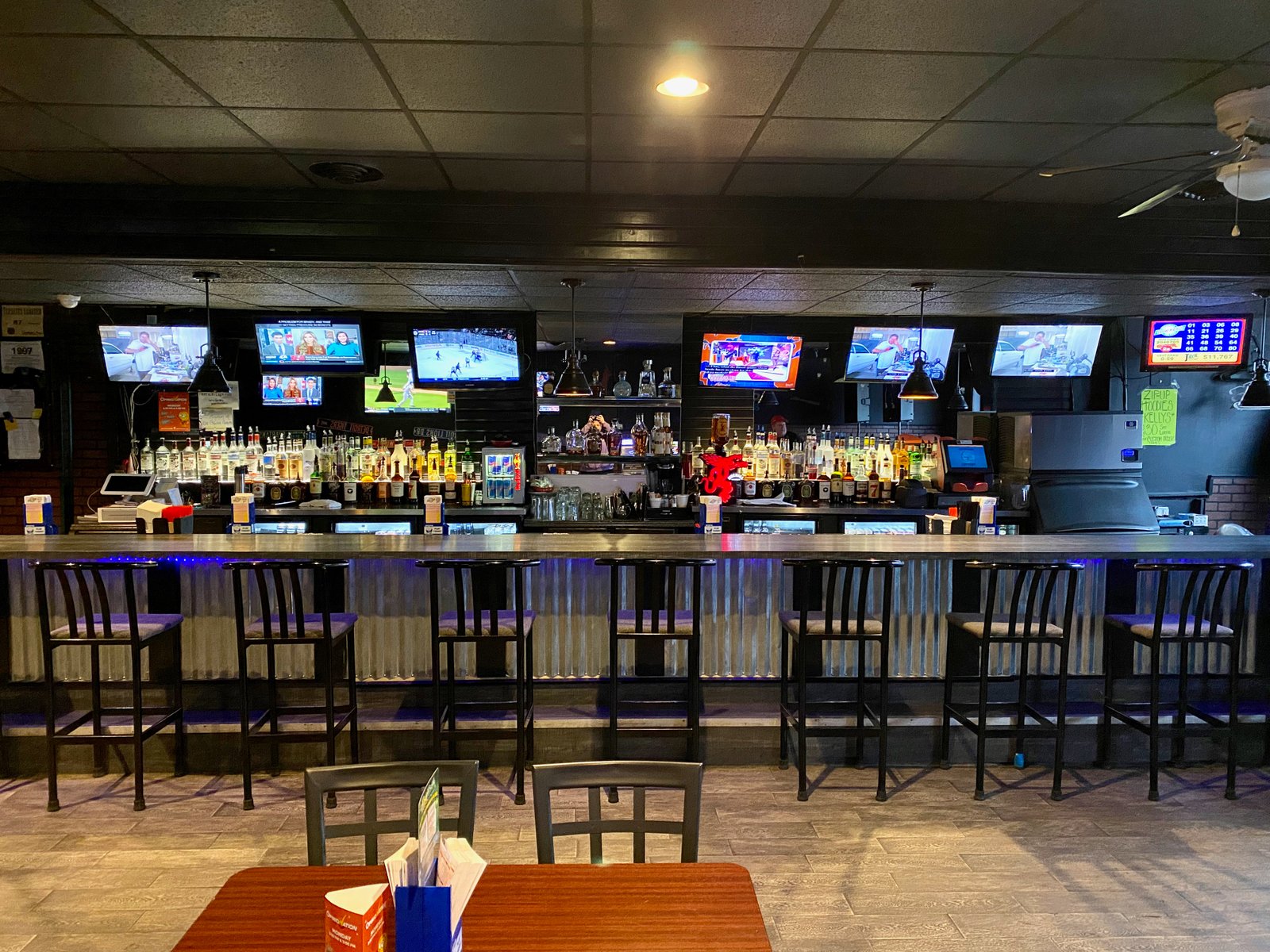 Kelly's Sports Bar & Grill photo